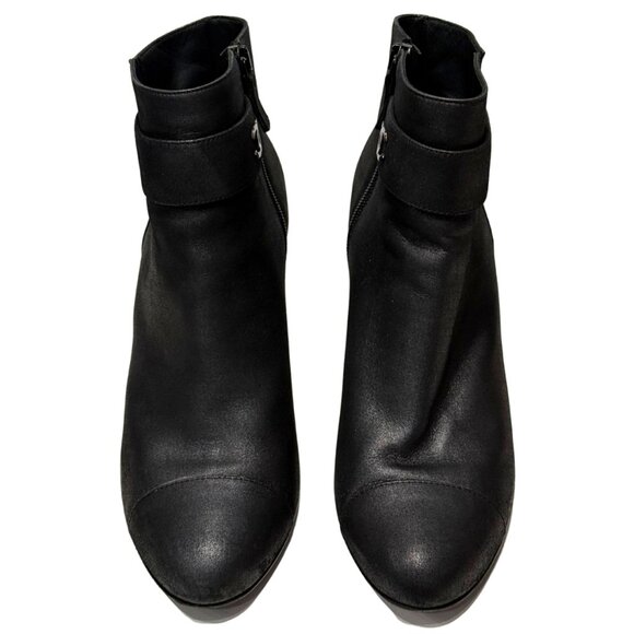 $1425 Chanel black silver 2011 short boots size 40.5/10 - Picture 2 of 5